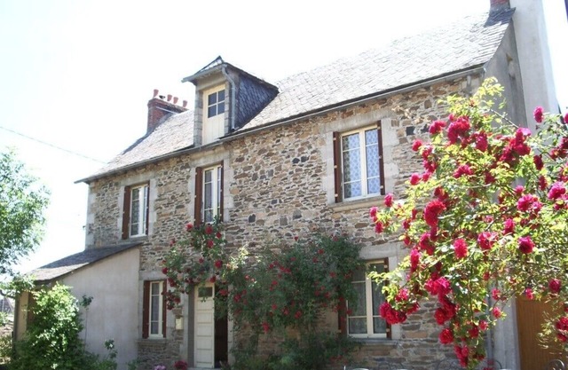 2/8-PERSON GITE IN THE AUBRAC REGIONAL NATURE PARK