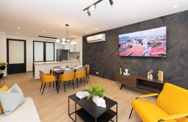 2 Bdr + 2 Bthr in Casco Viejo of Panama City w/Rooftop Pool