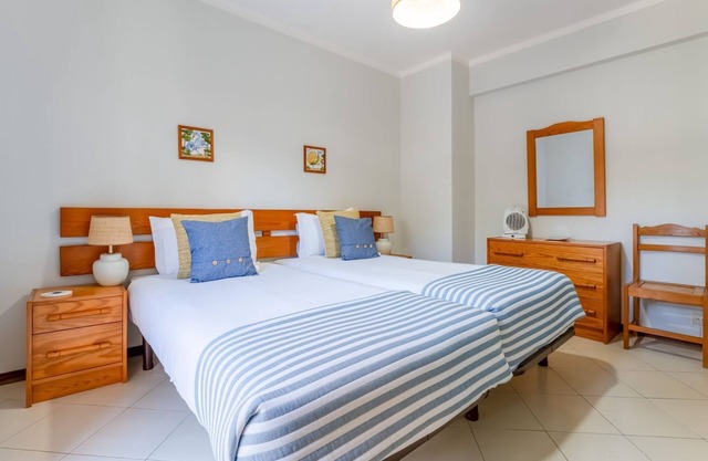 2 BDR Flat With Pool in Vilamoura by LovelyStay