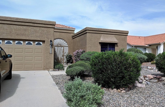 2 Bed 2 Bath Beautiful Home right in Saddlebrooke One.