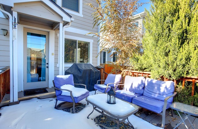 2 BED/2 BATH, STEPS TO SLOANS LAKE, 5 min Downtown DENVER, pets Ok, Fenced yard