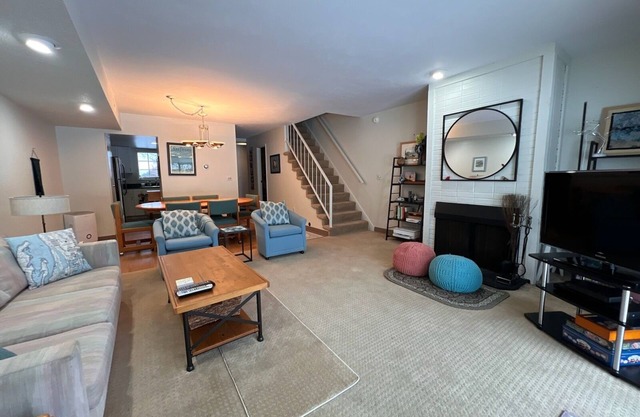 2 bed, 21/2 bath condo, heated pool