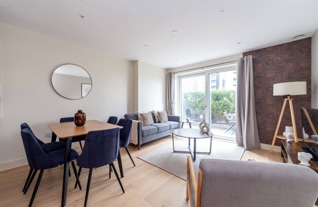 2 Bed Apartment in Woolwich