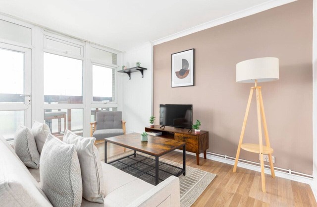 2 Bed Apartment near London Bridge