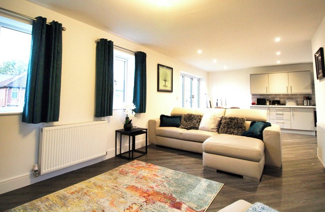 2 Bed Bungalow - Enclosed Garden - Wheel Chair Acc