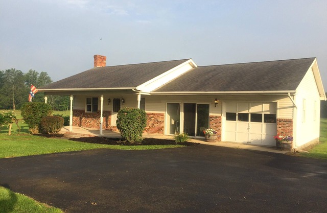 2 Bedroom 1 Bath Ranch House Within Walking Distance Of Little Juniata River.
