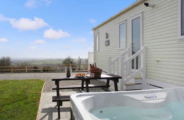 2 bedroom accommodation in St Ann&rsquo;s Chapel, Callington