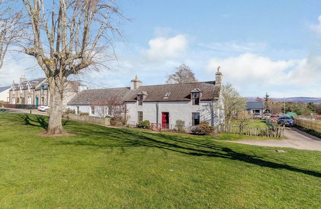 2 bedroom accommodation in Grantown-on-Spey