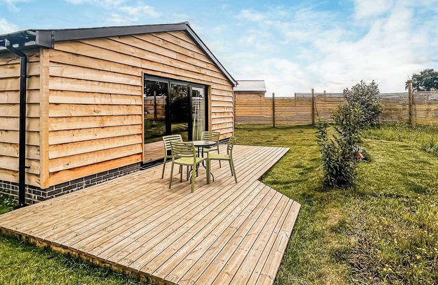 2 bedroom accommodation in Old Buckenham