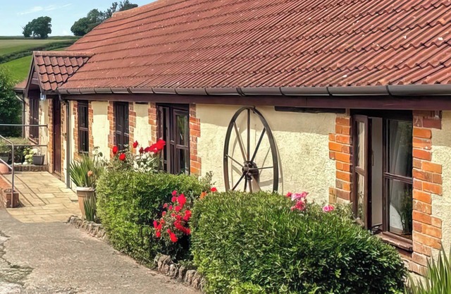 2 bedroom accommodation in Evershot, near Dorchester