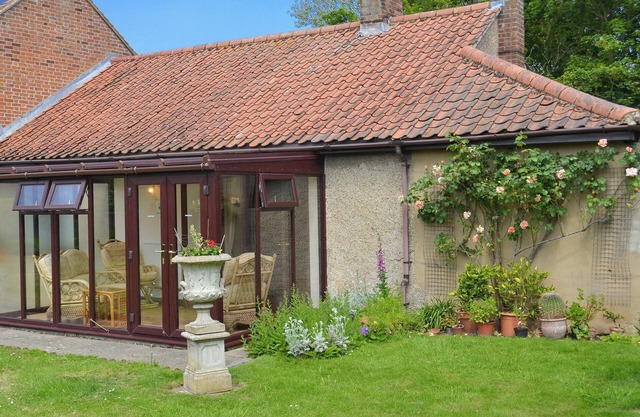 2 bedroom accommodation in Happisburgh