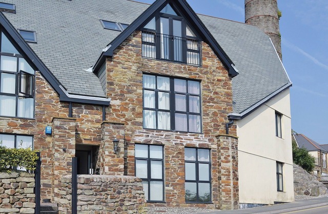 2 bedroom accommodation in St Austell