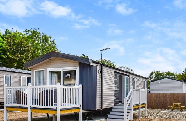 2 bedroom accommodation in Stonham Aspal, near Stowmarket