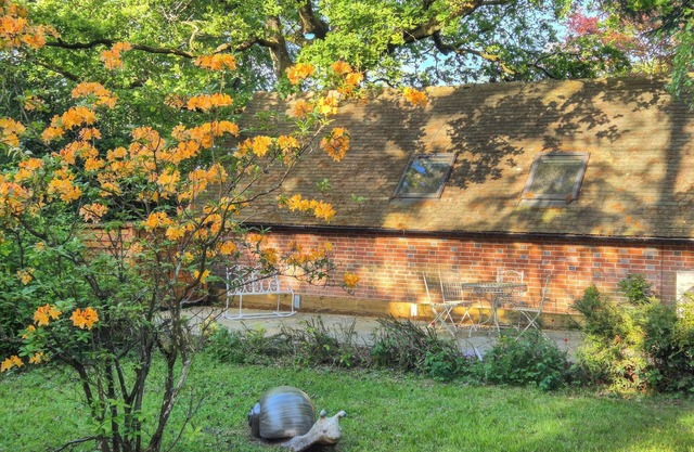 2 bedroom accommodation in Hartfield