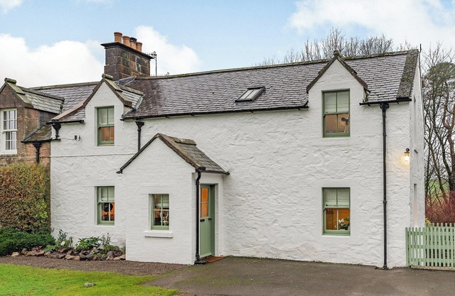 2 bedroom accommodation in Durisdeer, near Thornhill