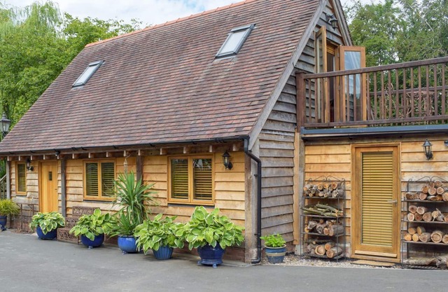2 bedroom accommodation in Lugwardine, near Hereford