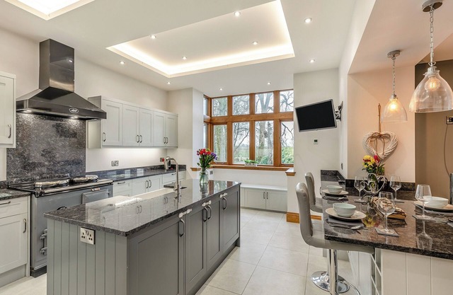 2 bedroom accommodation in Ashover, near Matlock