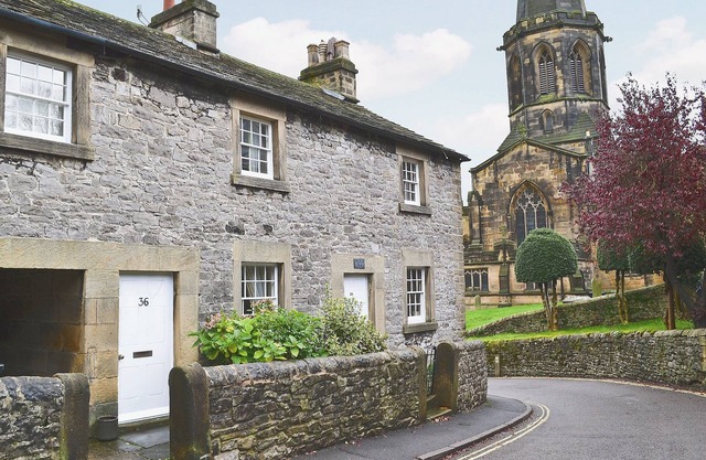 2 bedroom accommodation in Bakewell