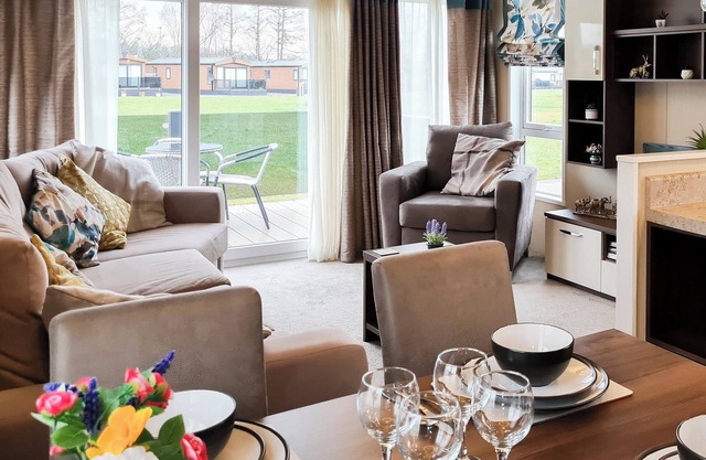 2 bedroom accommodation in Forfar