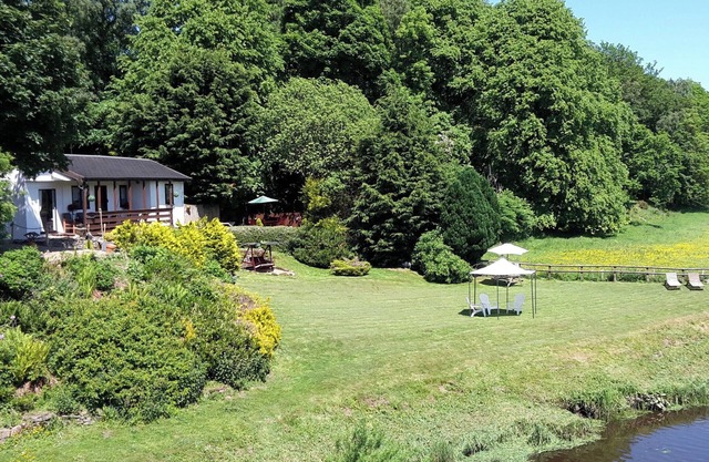 2 bedroom accommodation in Lanark
