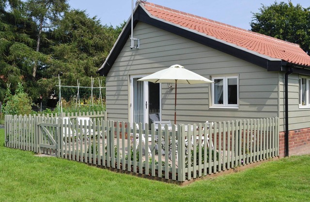 2 bedroom accommodation in Roughton, near Cromer