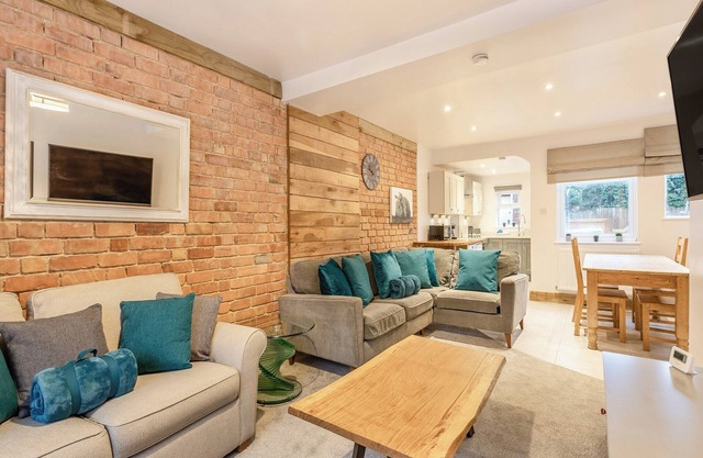 2 bedroom accommodation in Oakham