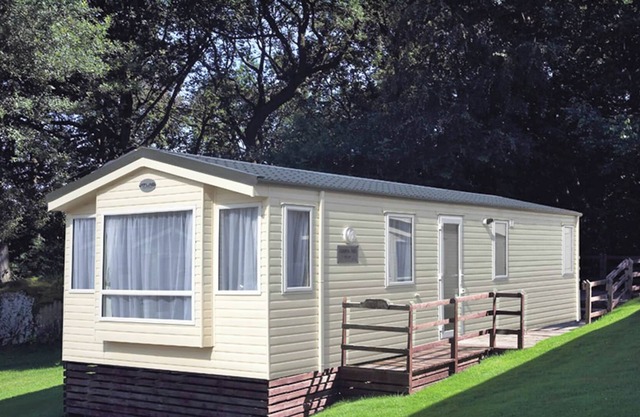 2 bedroom accommodation in Stamford Bridge, York