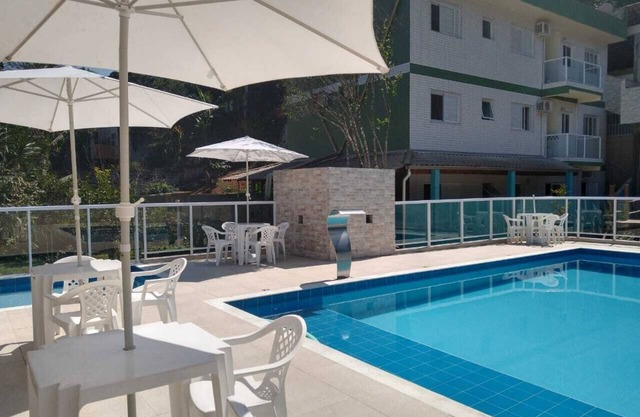 2 bedroom apartment, furnished with pool, near Martim de Sá.