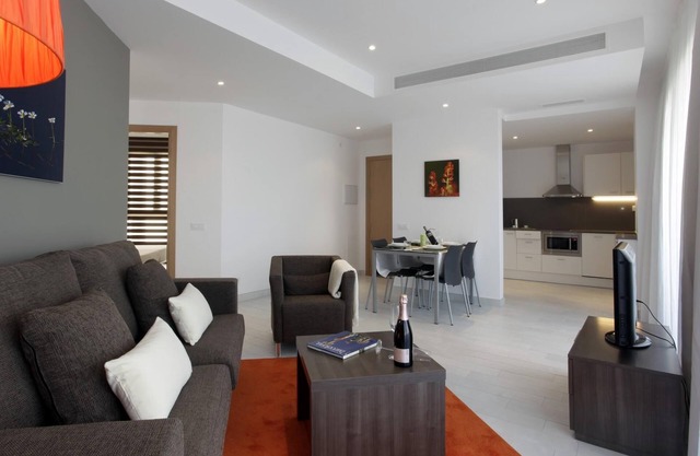 2 bedroom apartment with large balcony
