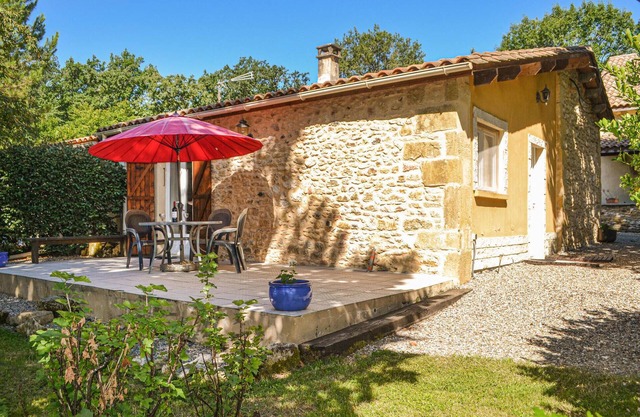 2 bedroom beautiful home in Lolme