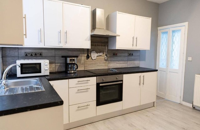 2 Bedroom Cossy Detached Property