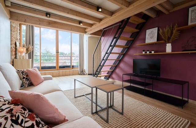 2 bedroom duplex apartment - near Lille