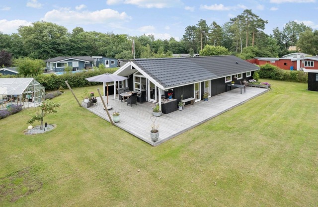 2 bedroom gorgeous home in Grevinge