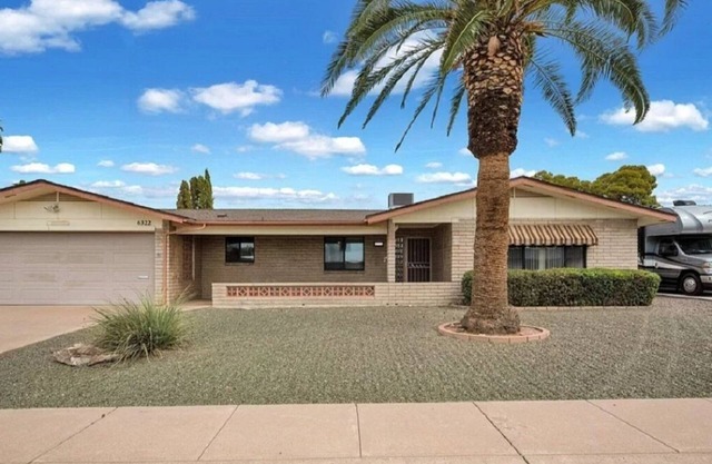 2 Bedroom home in Sun filled Mesa Az. 55+ Community, with many amenities close