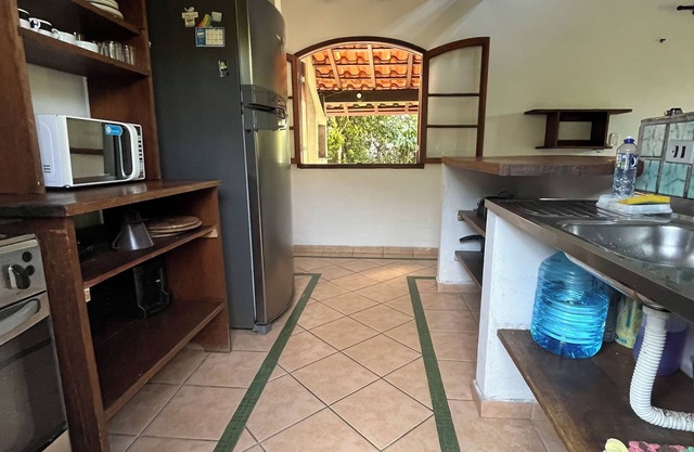 2 bedroom house 100 meters from Maresias beach with barbecue