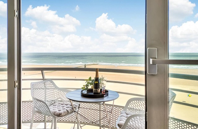 2 bedroom lovely apartment in Oostende