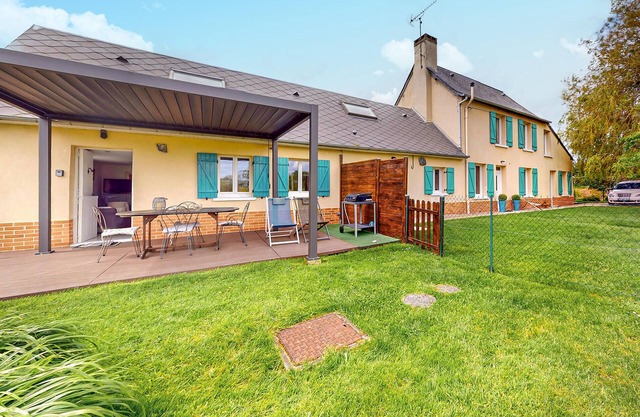 2 bedroom lovely home in Bourville