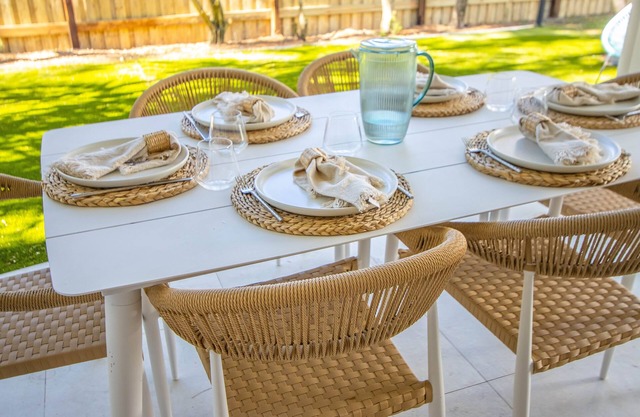 2 Bedroom Luxe Apartment at Hastings Cove!