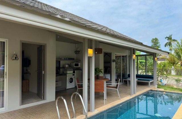 2 bedroom neer phuket airport