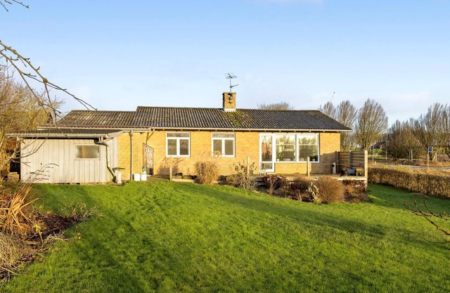 2 bedroom nice home in Roslev