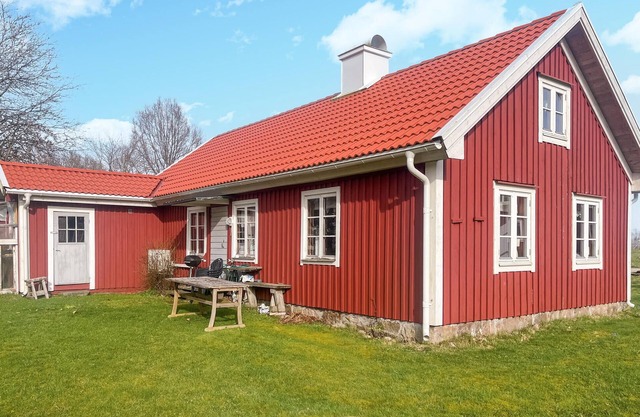2 bedroom nice home in Bredaryd
