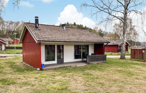 2 Bedroom Stunning Home In Degeberga
