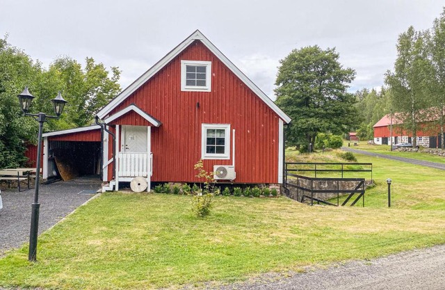 2 Bedroom Stunning Home In Häradsbäck