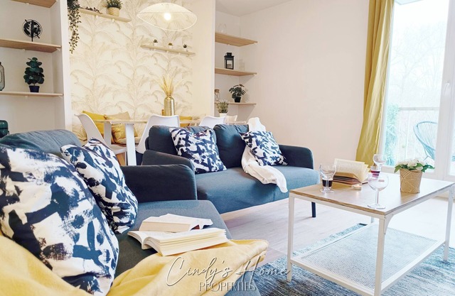 2 Bedrooms, Parking & Balcony/Quiet Residence