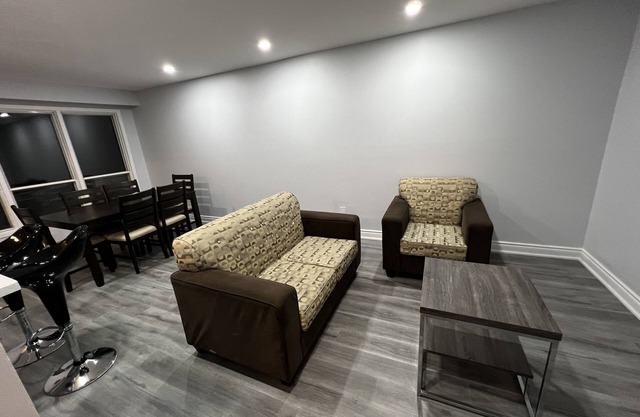 2 Bedrooms with Private Washrooms and Parking in Brampton 25 mins from YYZ