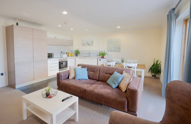 2 Beds & 2 Baths Flat & by the O2 academy