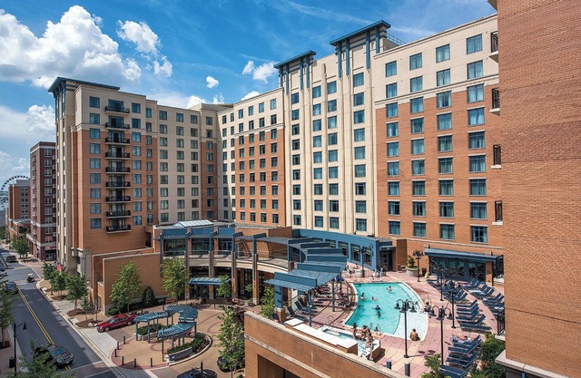 2 BR at Wyndham National Harbor -Rooftop + Indoor Pools. 25% Deposit to Book!