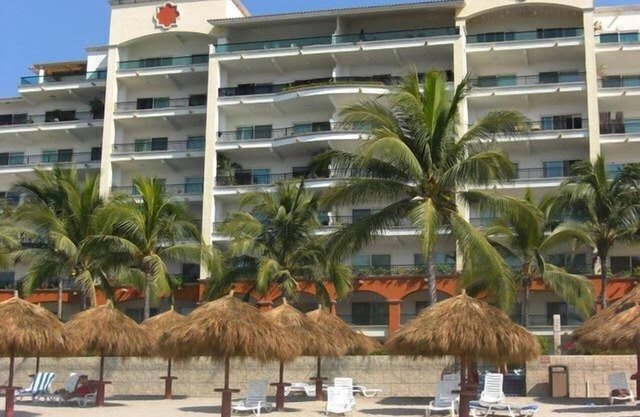2 Br Five Star Playa Royale Residences Building