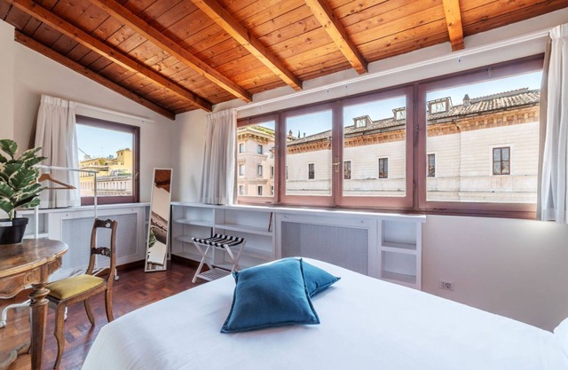 2 BR Flat with Vatican Terrace