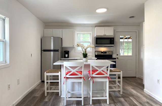 2 BR Home - w/Herb Garden/Pavilion/Hiking Path - Between Saratoga & Lake George